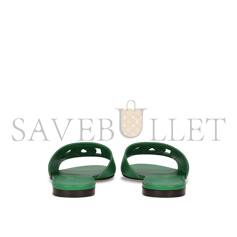 DOLCE GABBANA CALFSKIN SLIDERS WITH DG LOGO CQ0436AY32987192 DOLCE GABBANA CALFSKIN SLIDERS WITH DG LOGO CQ0436AY32987192